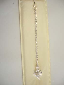 Simple-rhinestone-tikka-1